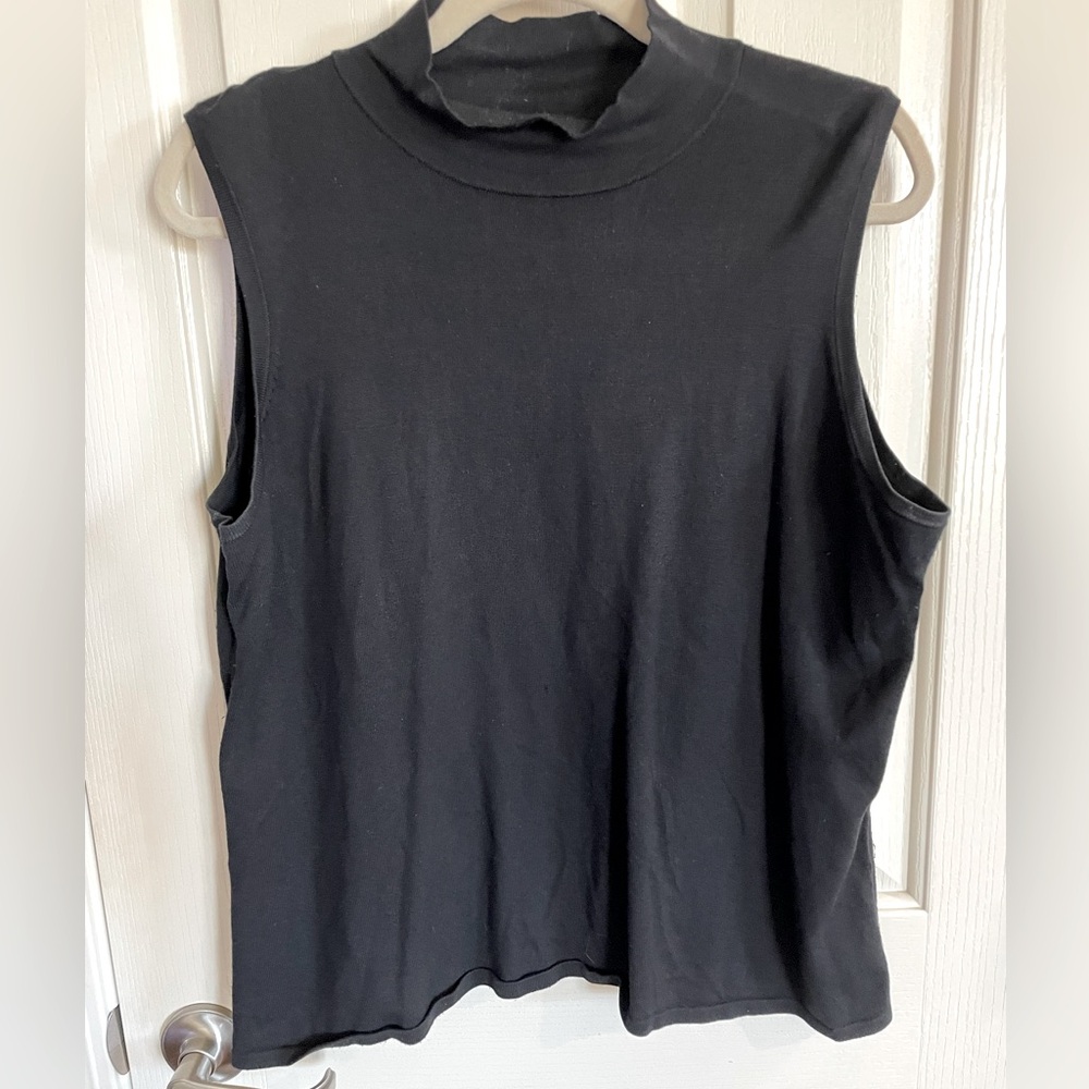 Alfani woman black mock neck sleeveless top plus size 1X 75% silk / 25% nylon